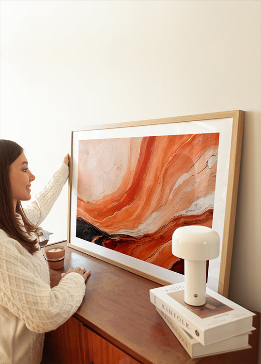 Plakat z efektem marmurkowym w kolorze pomarańczowo-beżowym