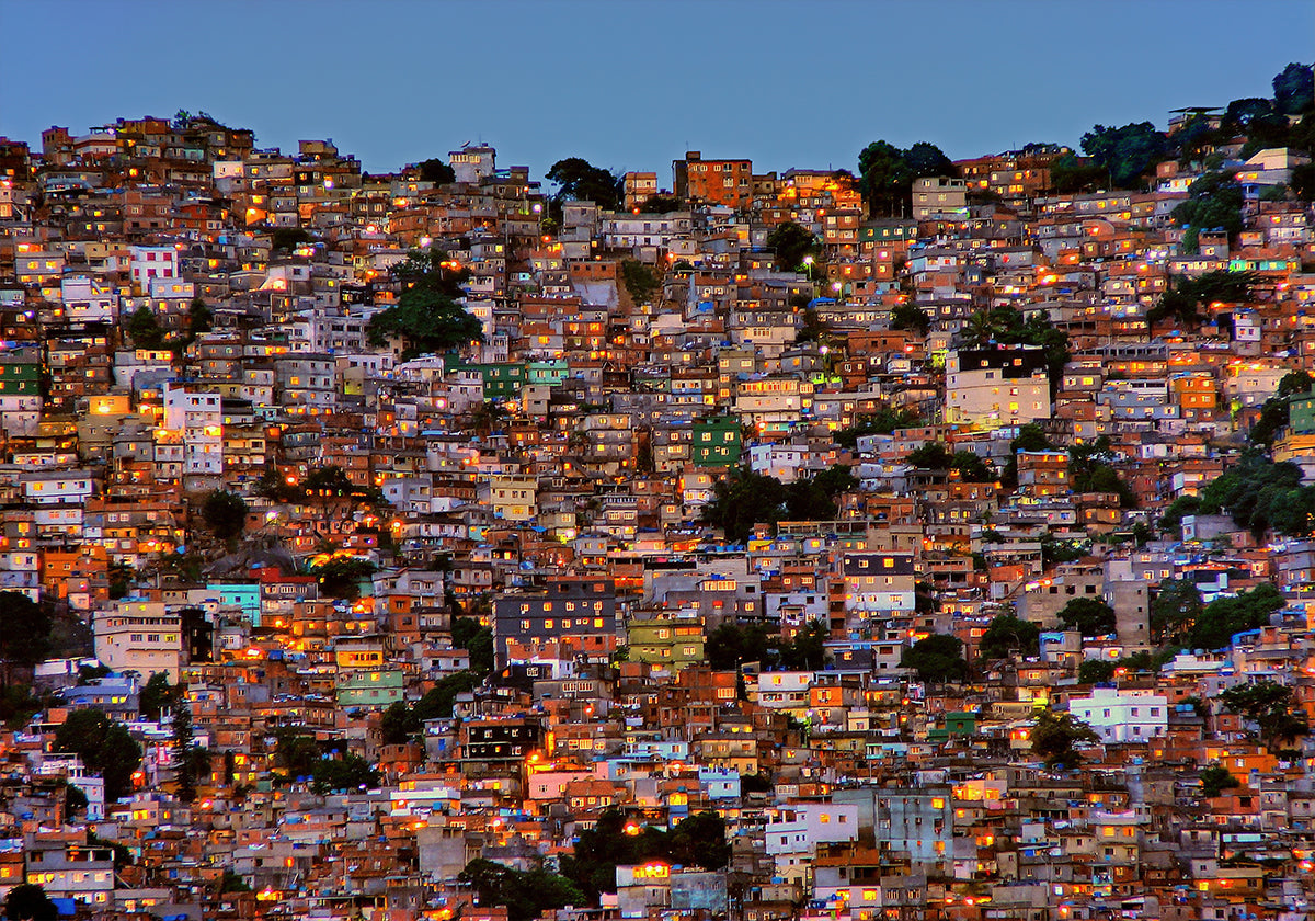 Zapadnięcie nocy w Favela da Rocinha