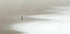 Lonely Man Walking the Beach Plakat - Posterbox.no