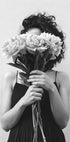 Women Holding Bouquet Plakat - Posterbox.no
