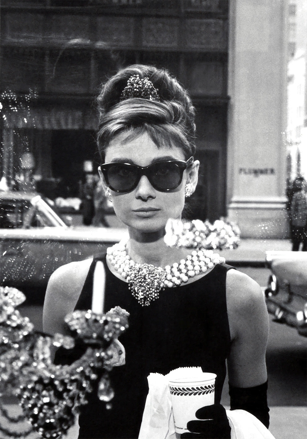 Audrey Hepburn Breakfast at Tiffany’s Plakat - Posterbox.dk