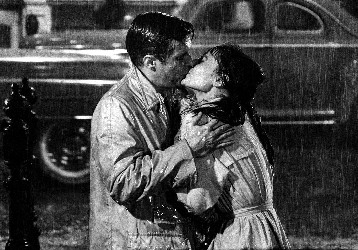 Audrey Hepburn & George Peppard - Breakfast at Tiffany's Plakat - Posterbox.dk