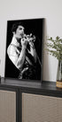 Freddie Mercury Hand Plakat - Posterbox.dk