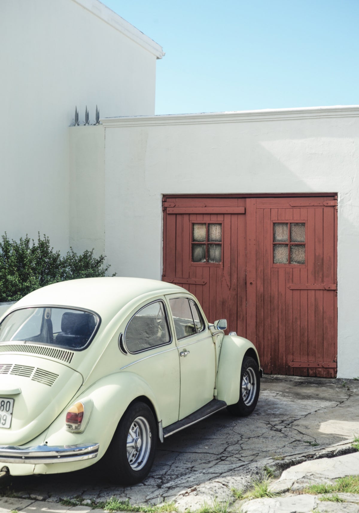 Czerwone drzwi Vintage Beetle