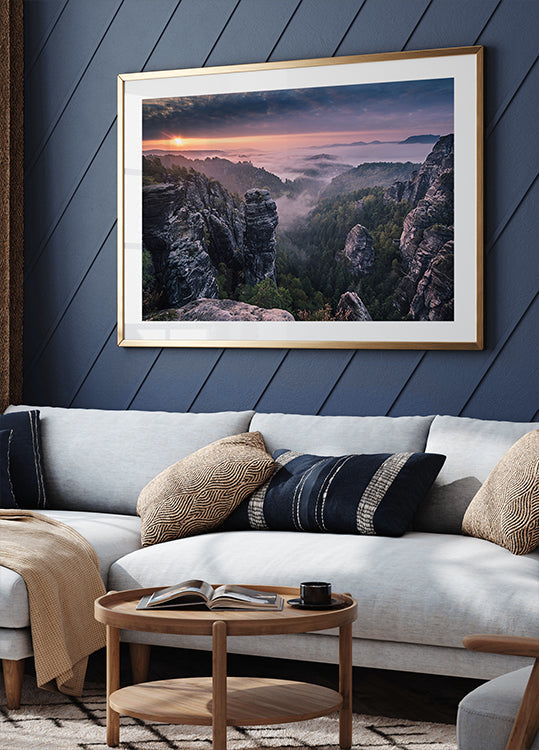 Wschód słońca na skałach